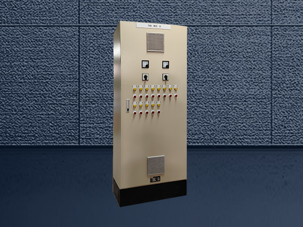 十三路風機控制柜2