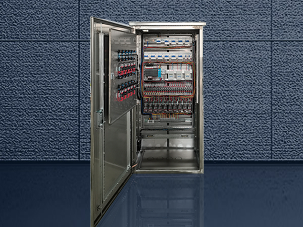 一控十PLC河道自動化系統控制柜